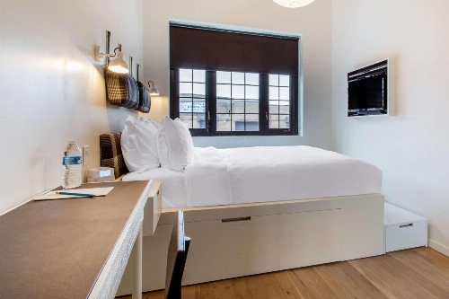 Gowanus Inn & Yard image 4